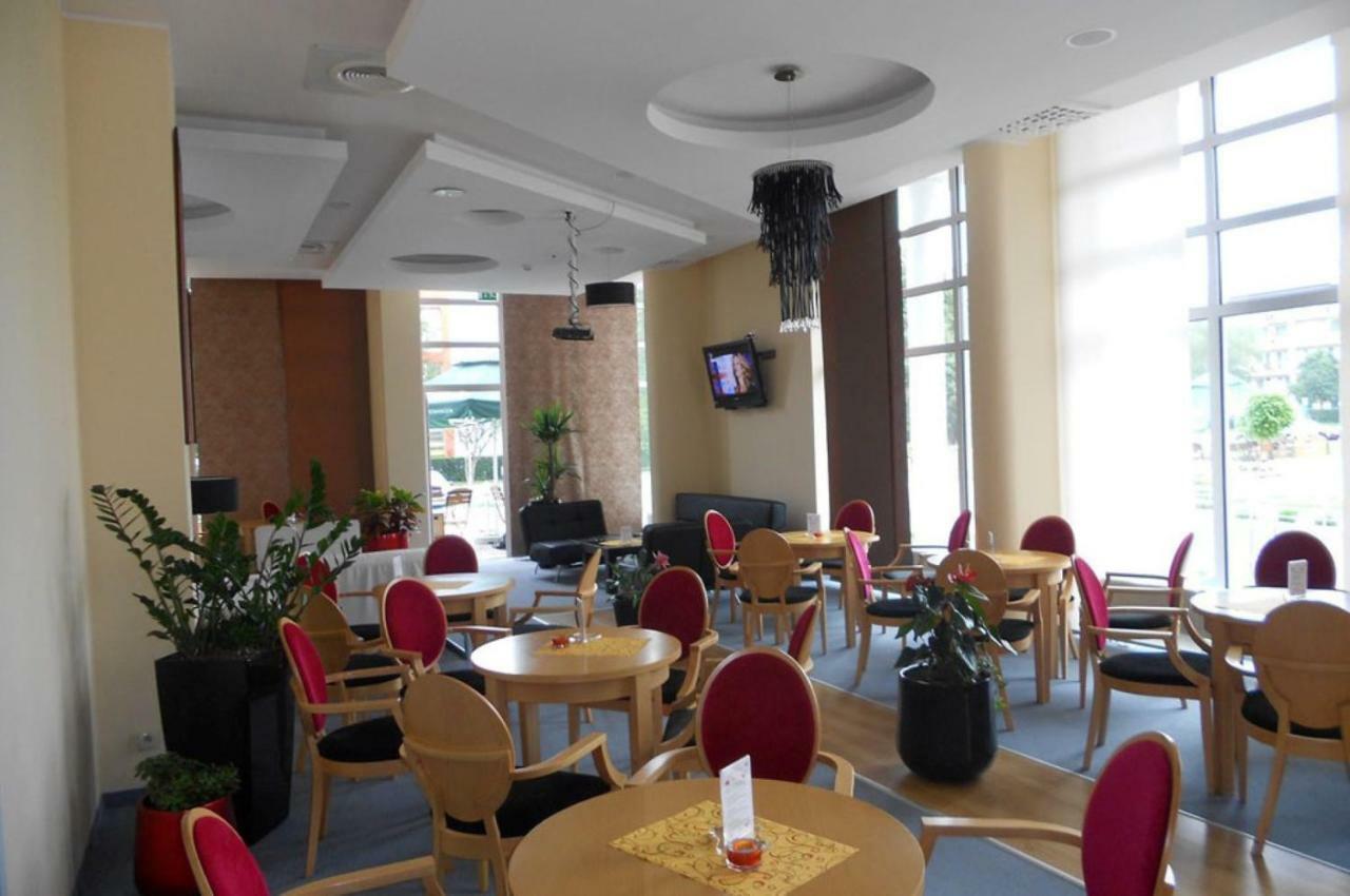 Apartament Diva Kolobrzeg Mapio Apartamento Exterior foto